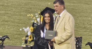 Vairano Patenora – Rita ottiene la Graduation in Alabama. Ora la maturità al Carducci di Cassino (il video)