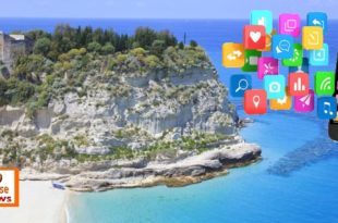 app turismo calabria spiaggia cellulare smartphone