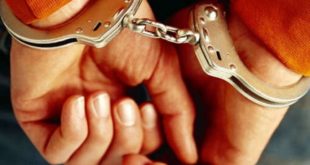 San Prisco – Coltello intriso di droga, arrestato 18enne