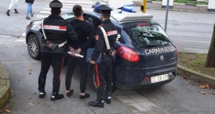 Riardo – Scappano all’alt dei carabinieri, arrestati dopo inseguimento di 20 km: viaggiavano su auto rubata