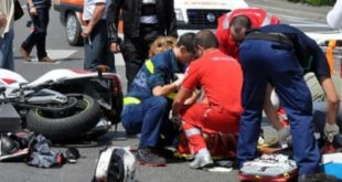 Sessa Aurunca – Schianto sull’Appia: motociclista ferito, traffico impazzito